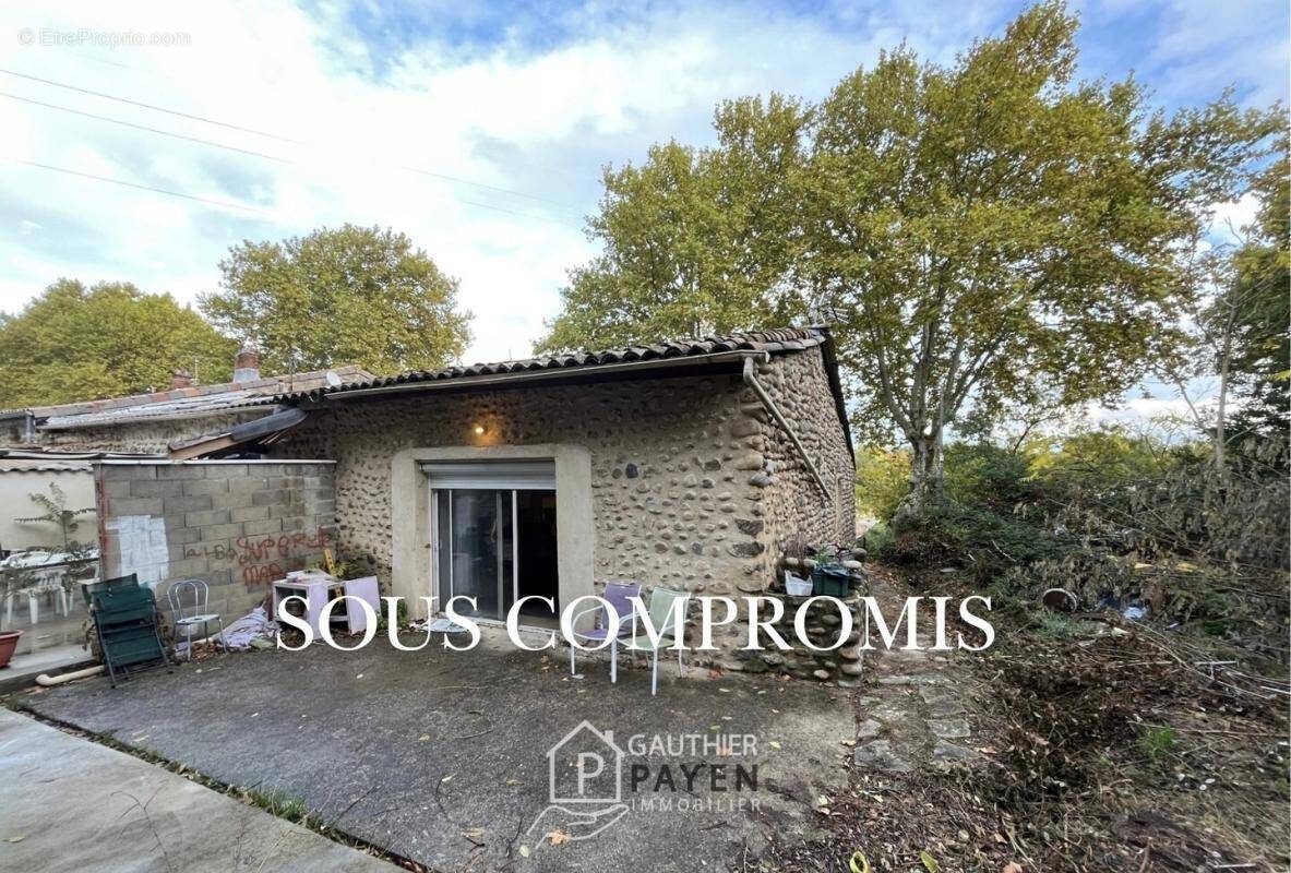 Maison à BEAUCHASTEL