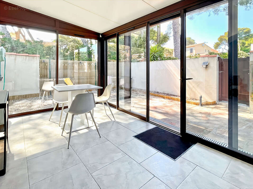 Appartement à SAUSSET-LES-PINS