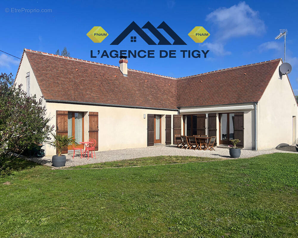 Maison à NEUVY-EN-SULLIAS