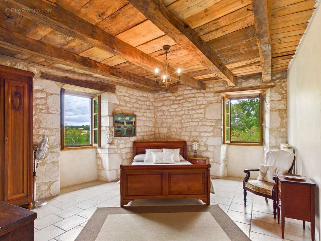 Propriété de caractère exceptionnelle avec vue sur Castelnau-de-Montmiral - photo 13