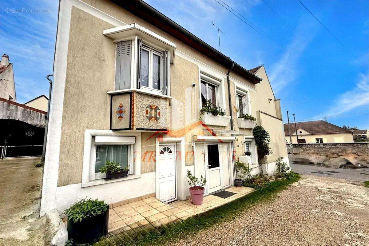 Maison à FONTENAY-EN-PARISIS