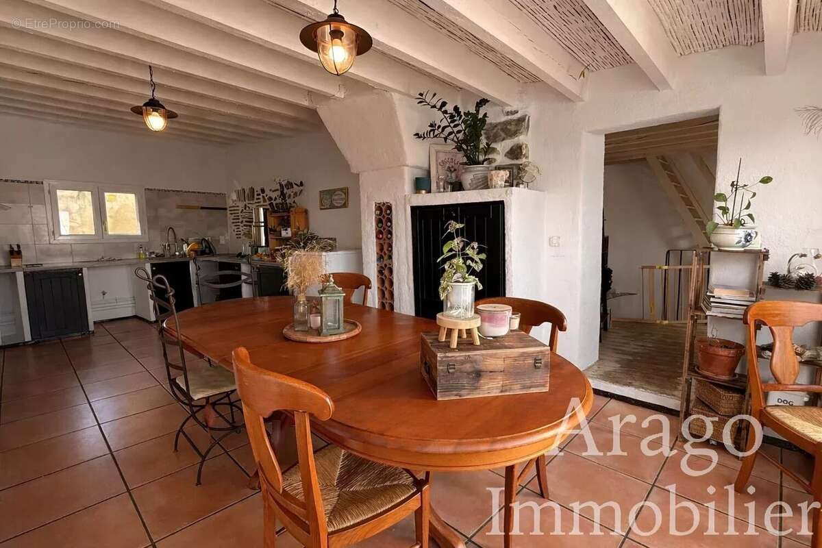 Maison à CASES-DE-PENE