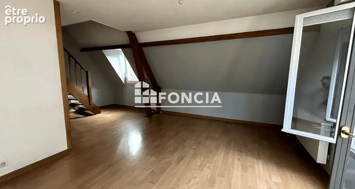 Chartres basse ville et 10 min de la gare - appartement de 2 pieces en duplex - photo 6