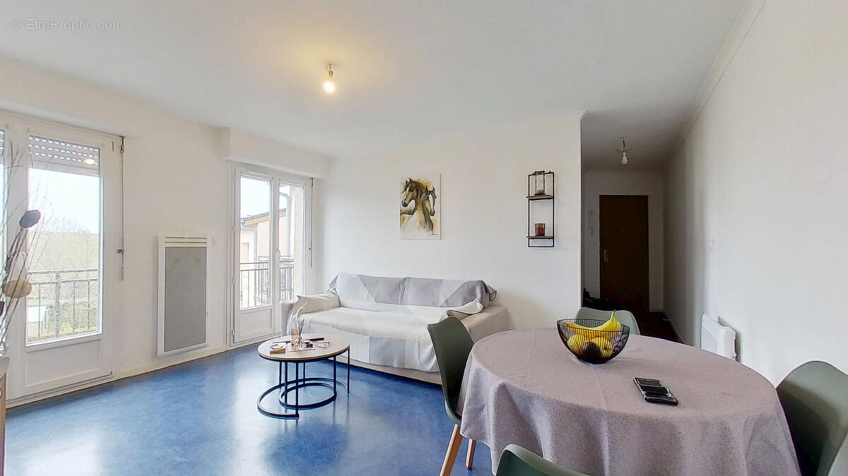 Appartement à FAINS-VEEL