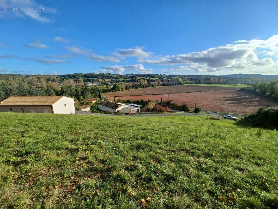 Terrain à LOMBERS