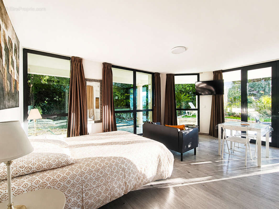 Appartement à CARRY-LE-ROUET