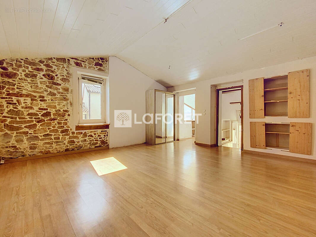 Maison Cholet 3 pièce(s) 61 m2 - photo 2