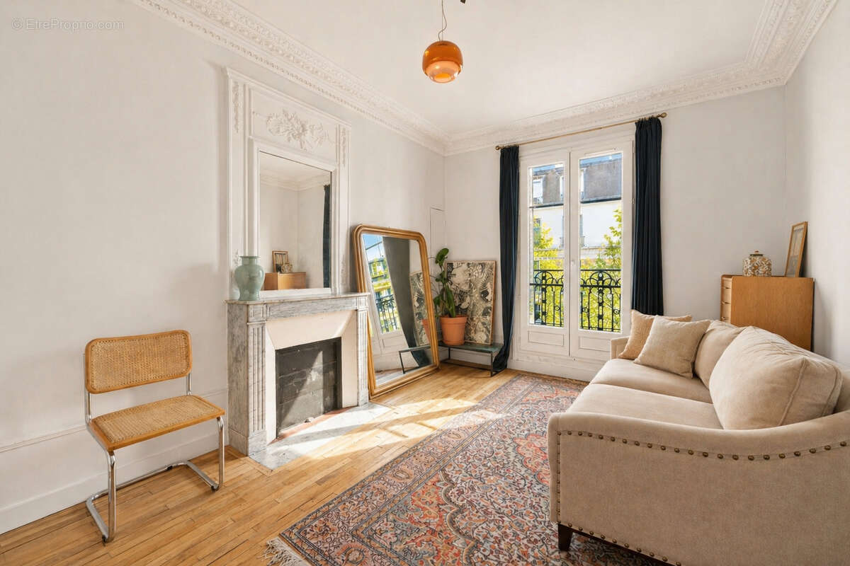 Appartement à PARIS-20E