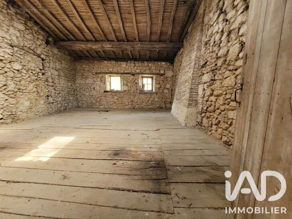 Maison 90 m² à Azay-Sur-Thouet  - photo 7