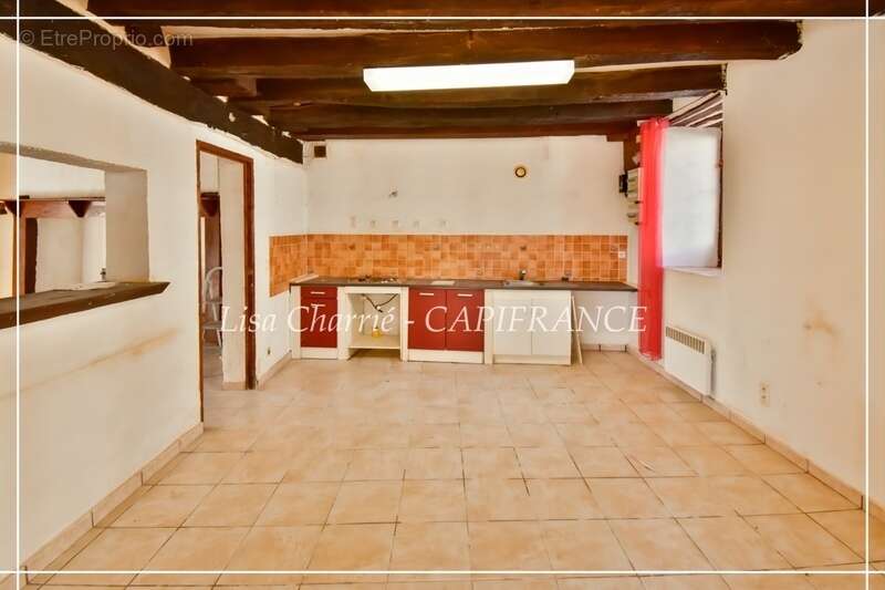 Maison à VIC-FEZENSAC