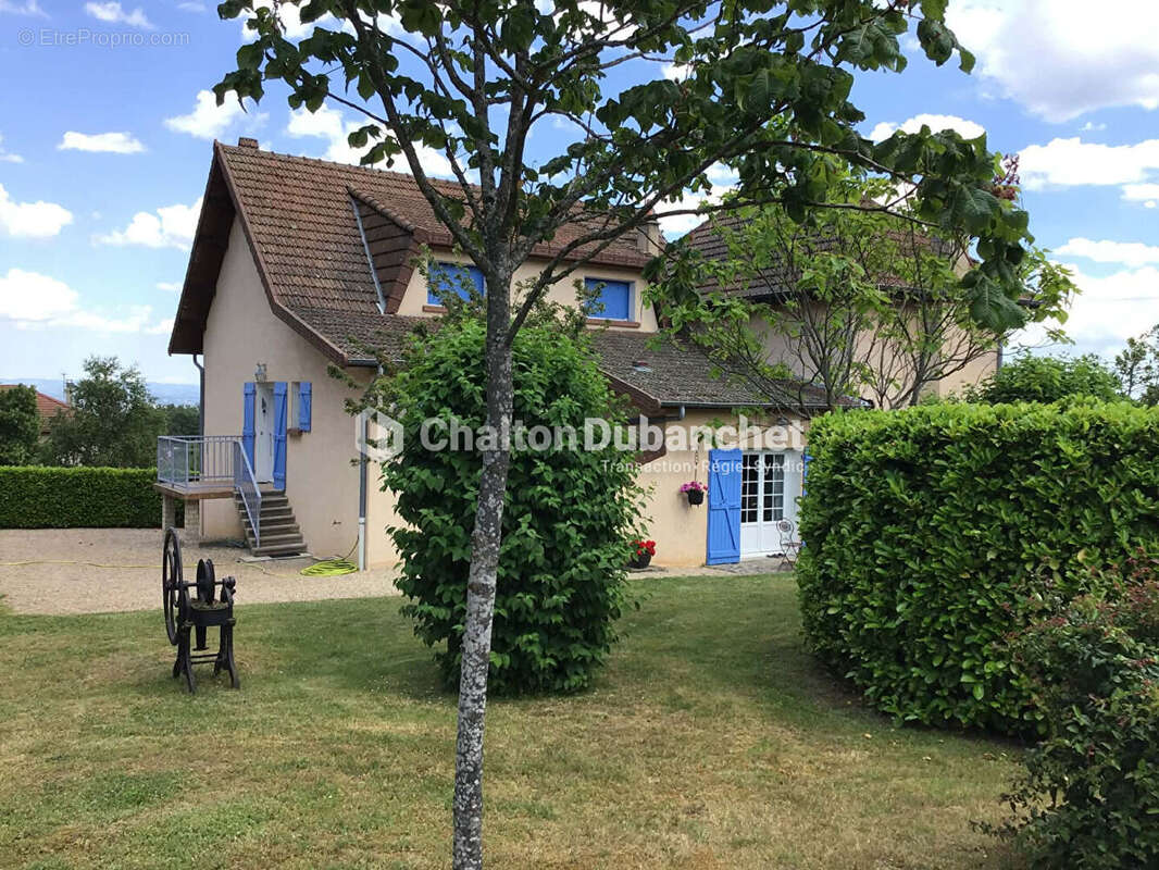 Maison à SAINT-ALBAN-LES-EAUX