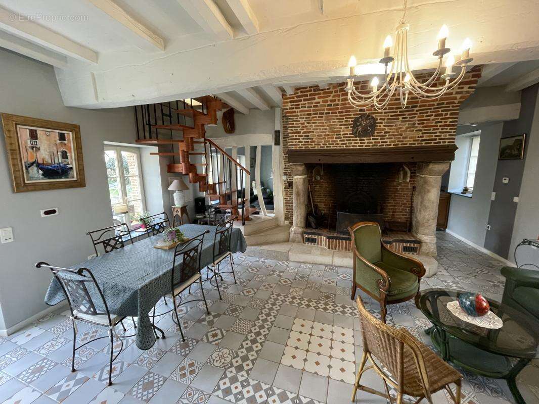 Maison à GRAINVILLE-LA-TEINTURIERE