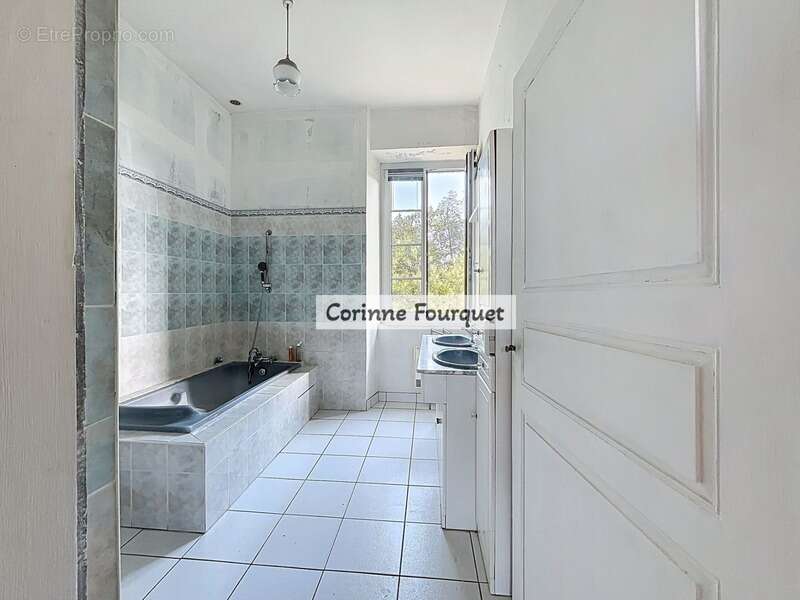 Maison de Maître avec Dépendances - Gîte - Piscine - Parc - photo 18