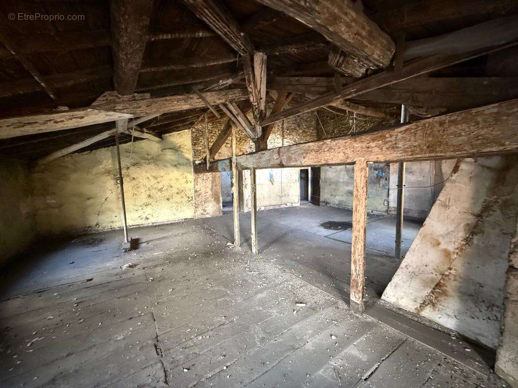 Appartement à L&#039;ARBRESLE