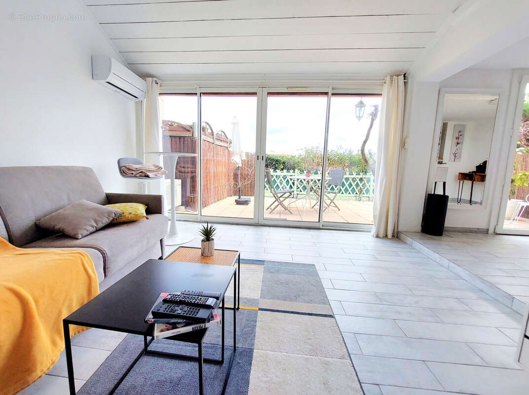 Appartement à COGOLIN