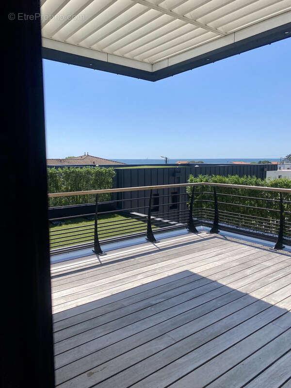 Maison à VAUX-SUR-MER