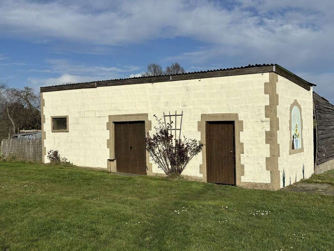 Maison à CHATAIN