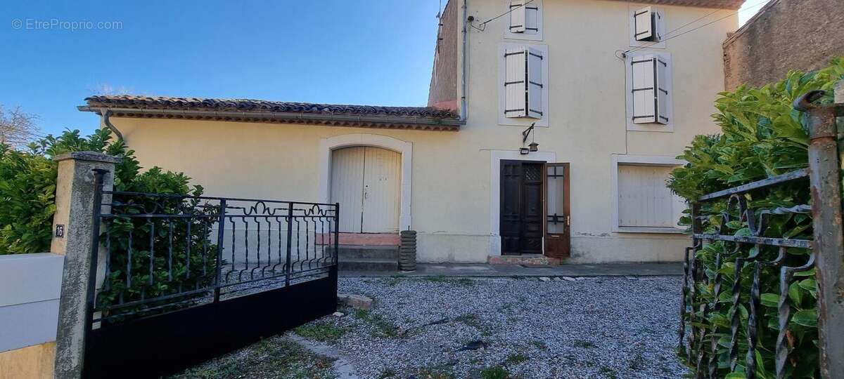 Maison 240 m² à Castelnau-D'aude  - photo 4