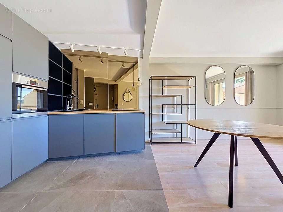 Appartement à LE CANNET
