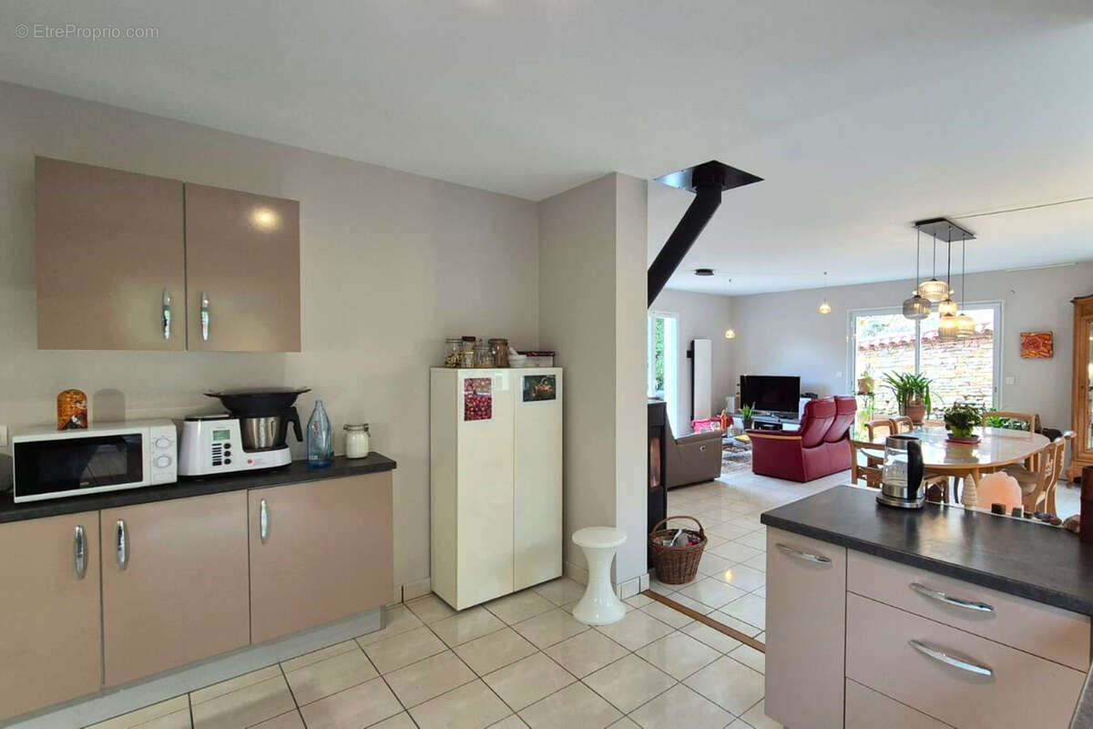 Maison à LE BOIS-D'OINGT