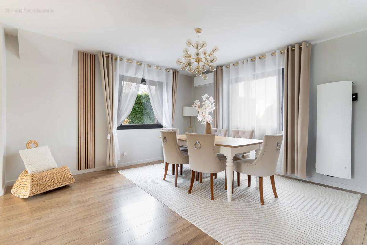 Maison à FACHES-THUMESNIL