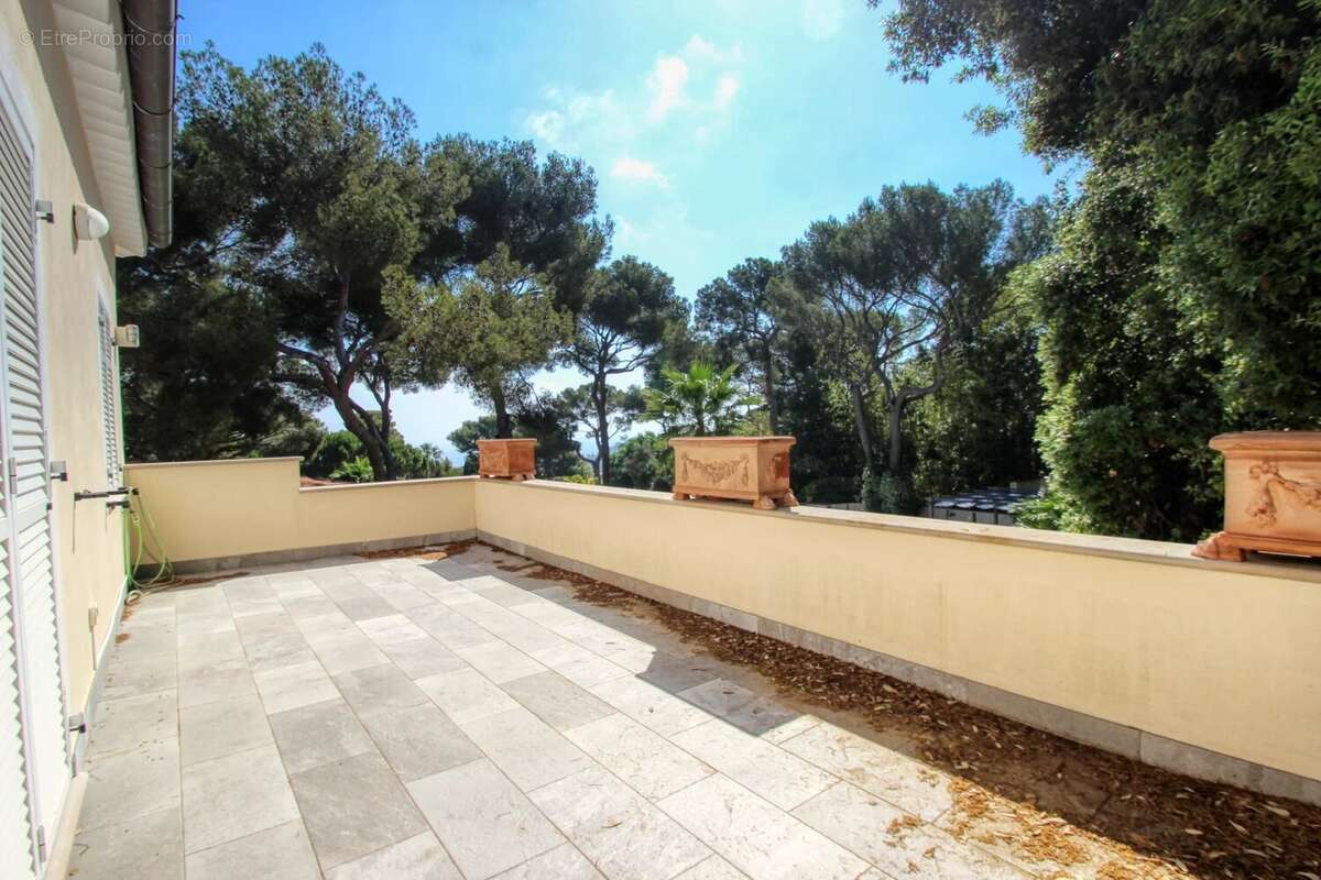 Saint jean cap ferrat "le cap" - propriété 600m²  terrain 5000m² piscine - photo 15