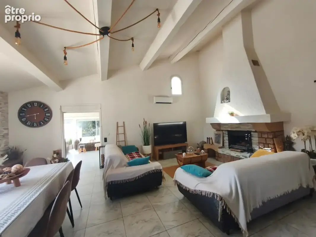 Clai­ra   maison 3 faces avec piscine sur terrain de 557 m2 - photo 2