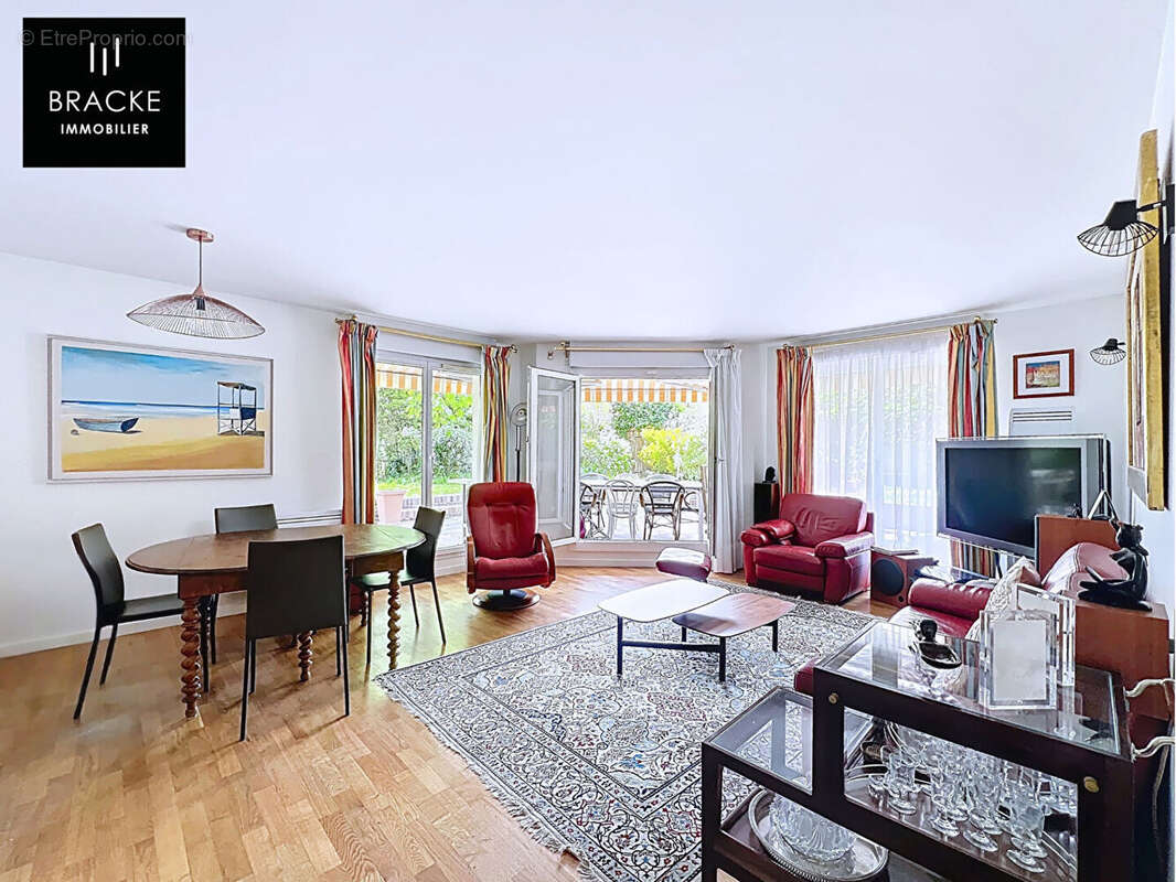 Appartement à LA GARENNE-COLOMBES