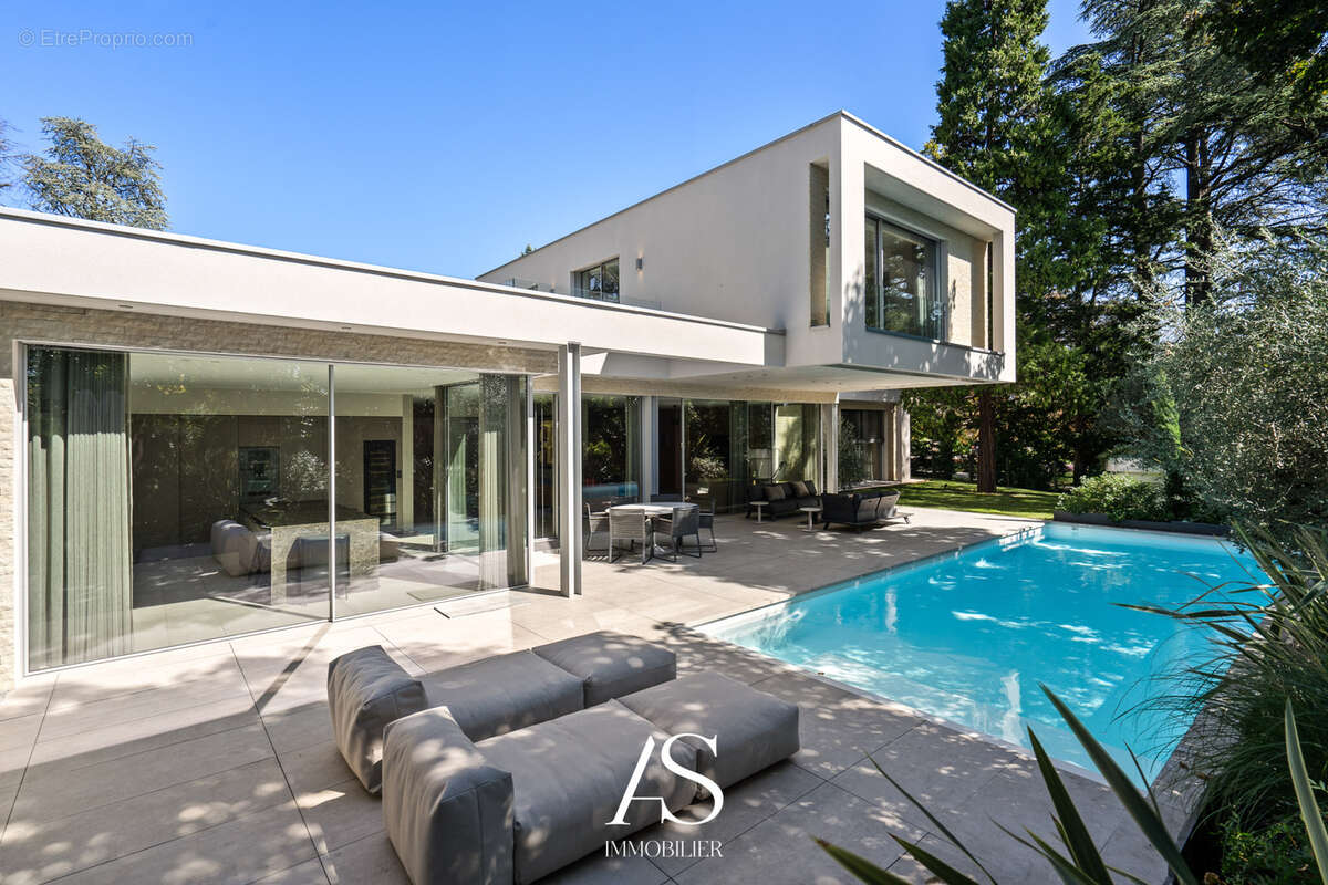 Maison à SAINT-CYR-AU-MONT-D'OR