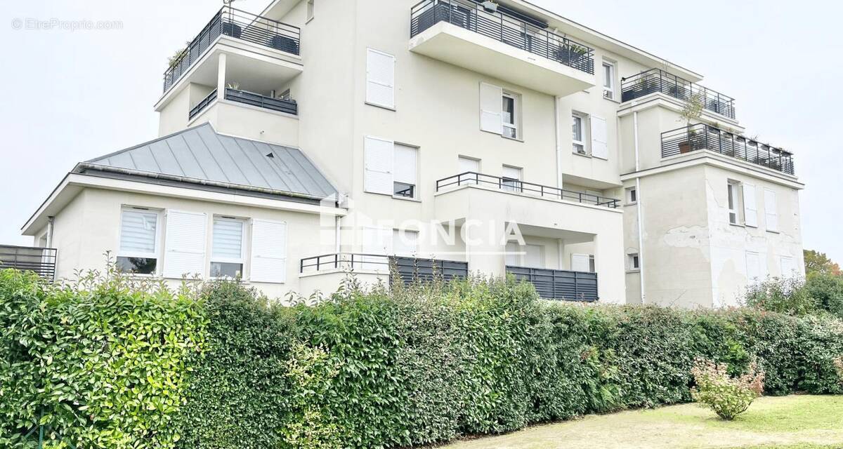 Appartement à ELANCOURT