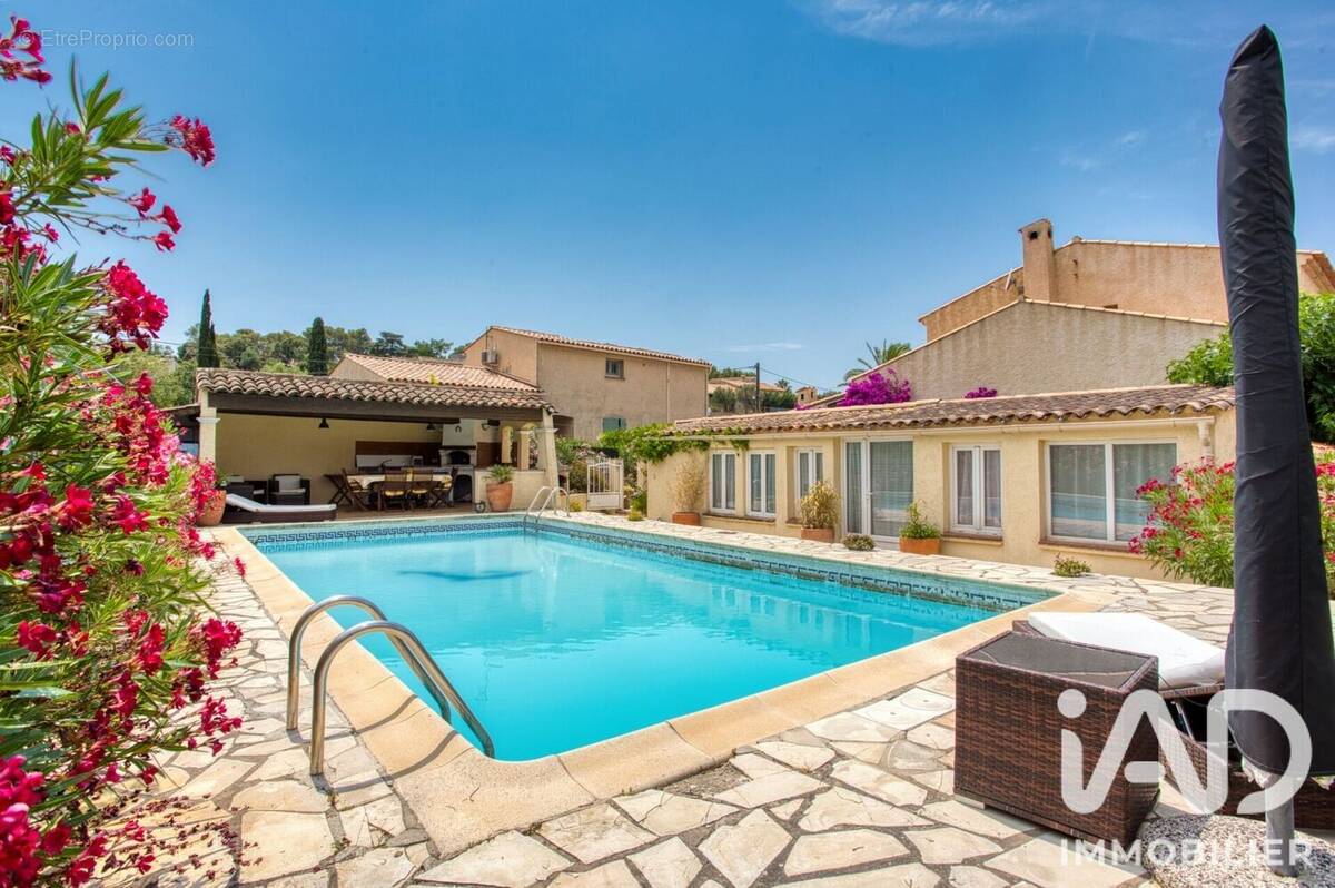 Photo 1 - Maison à SAINT-RAPHAEL