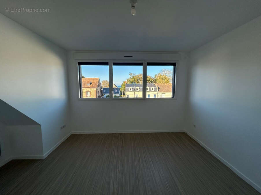 Appartement à OUISTREHAM