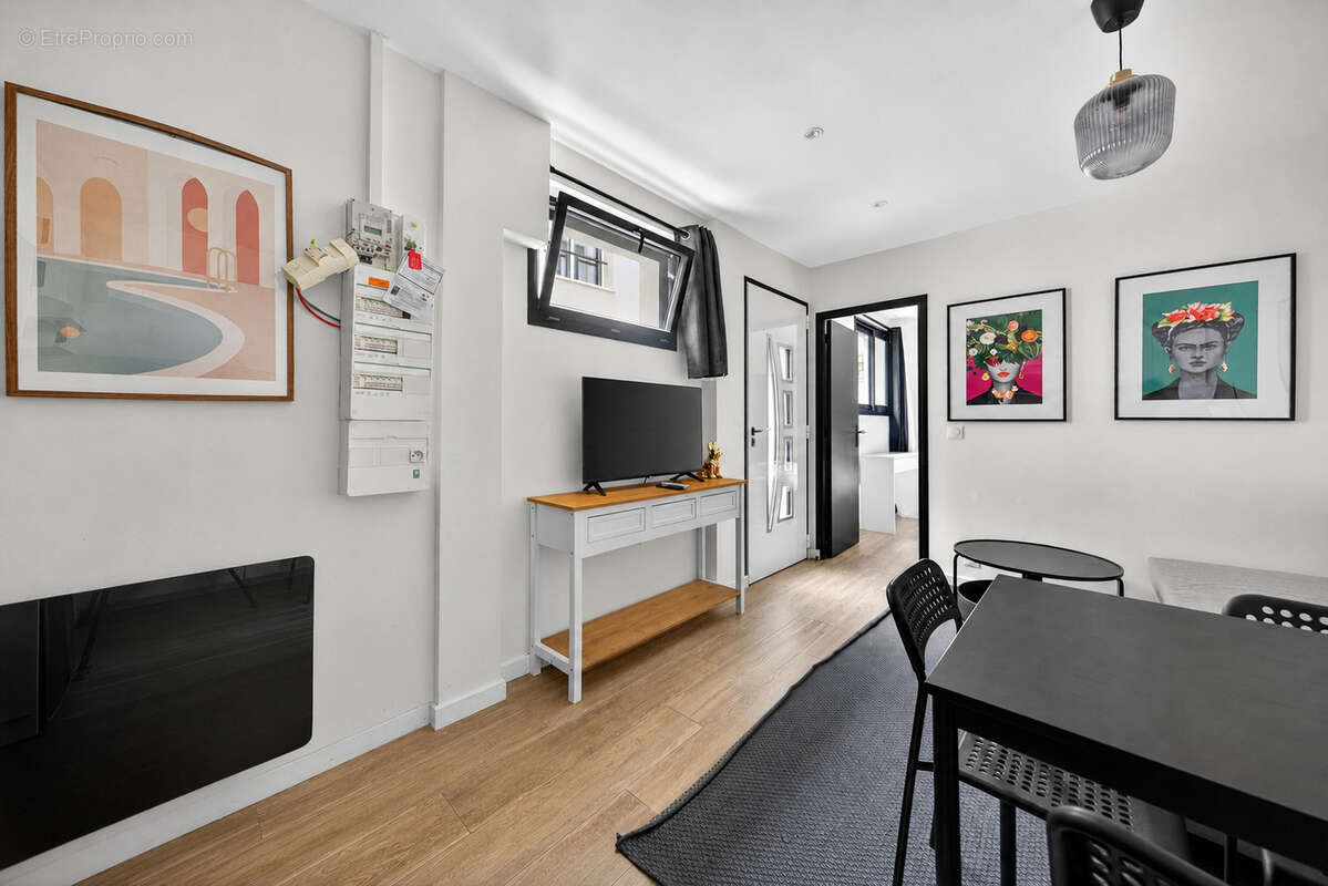 Appartement à PARIS-10E