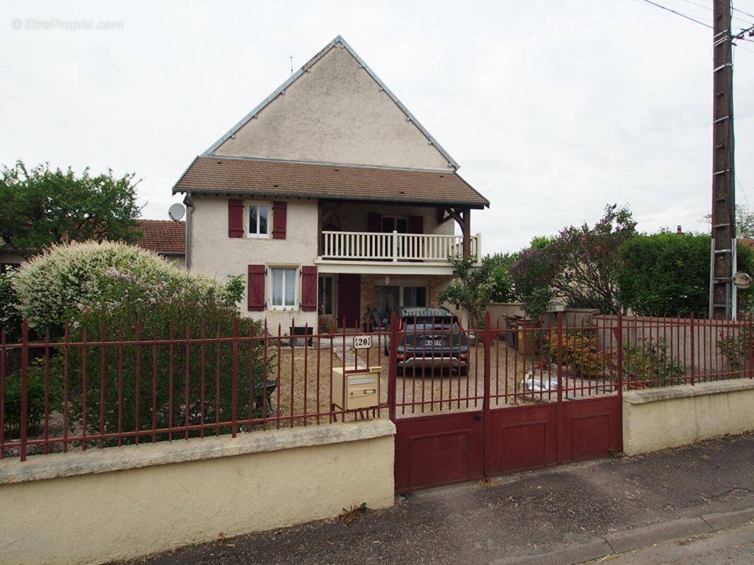 Maison à GRAY