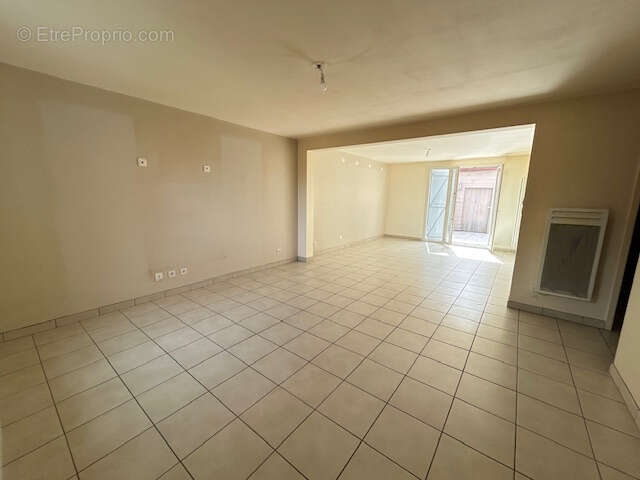 Maison à VAULX-MILIEU