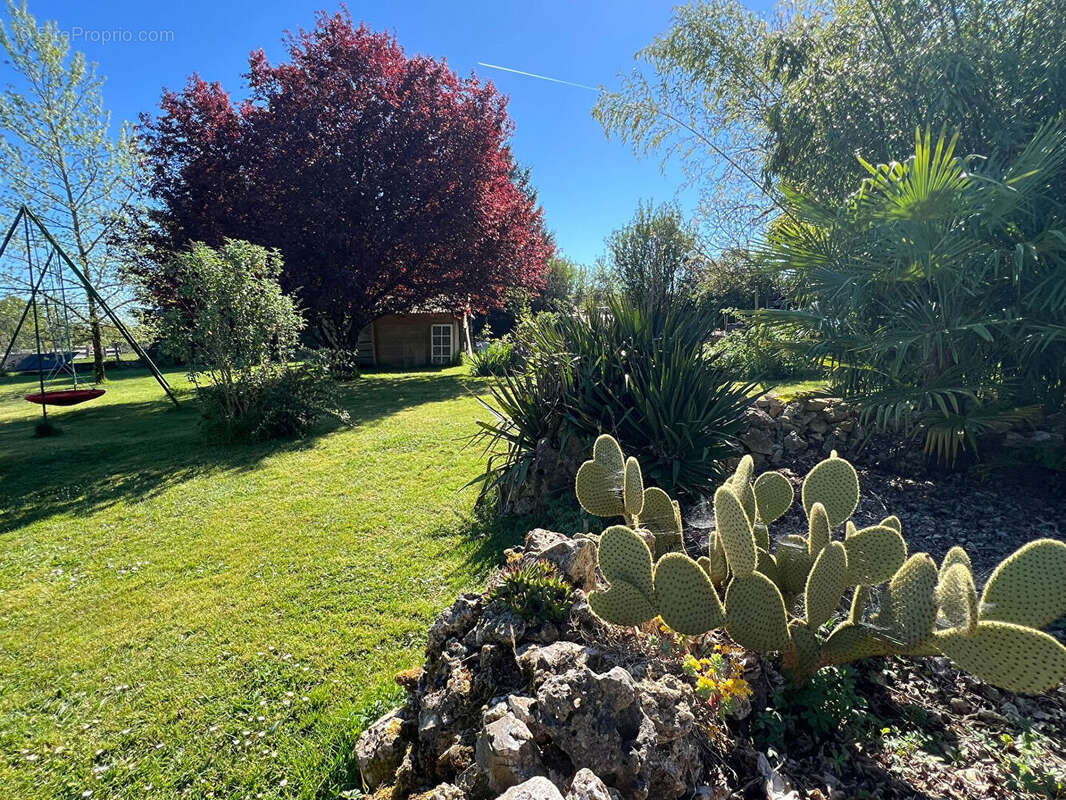 Maison à SAINT-MAURICE-LA-CLOUERE