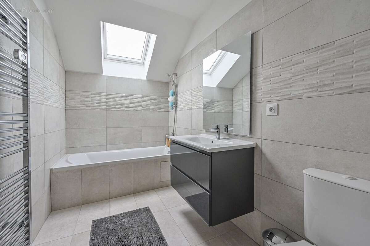 Maison 276 m² à Bonneuil-Sur-Marne  - photo 9