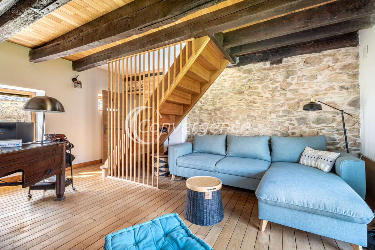 Maison à SAINT-VITTE-SUR-BRIANCE