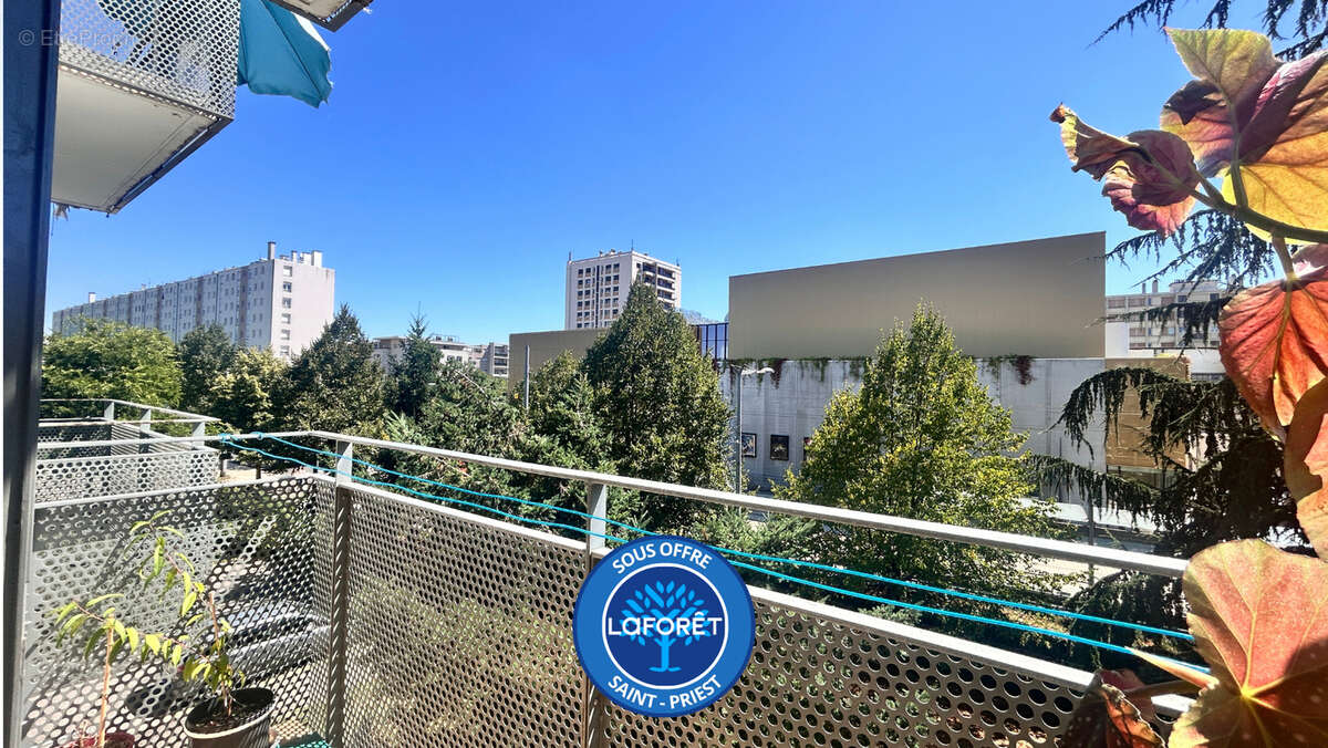 Appartement à SAINT-PRIEST