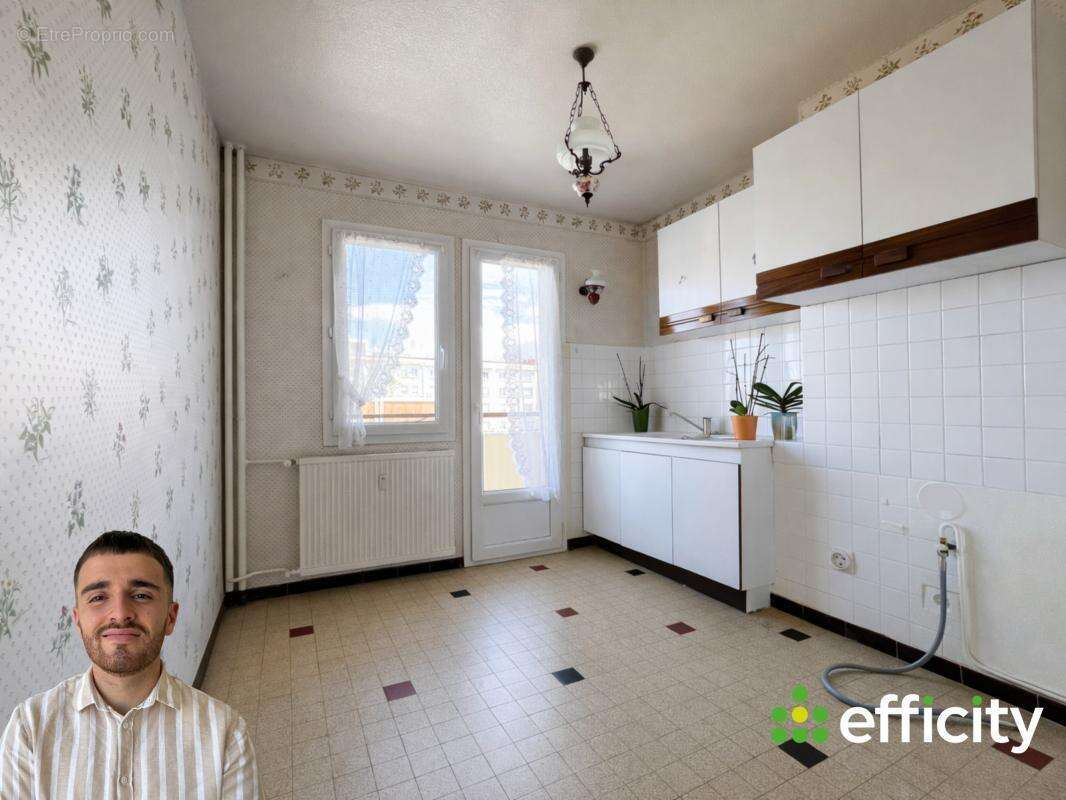 Appartement à SAINT-ETIENNE