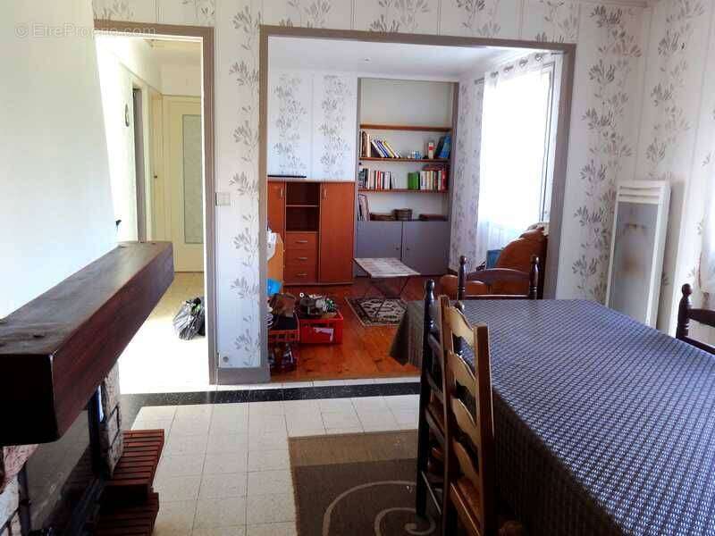 Maison 64 m² à Gisors  - photo 3