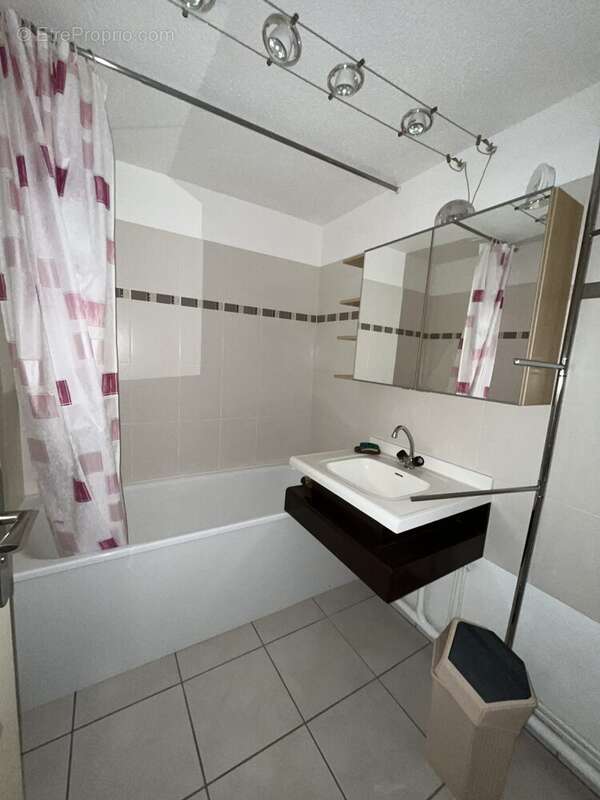 Appartement à BESSE-ET-SAINT-ANASTAISE