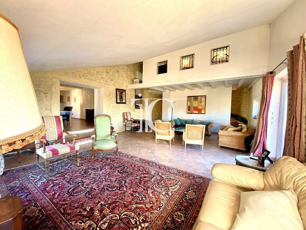 Maison à ALLEGRE-LES-FUMADES