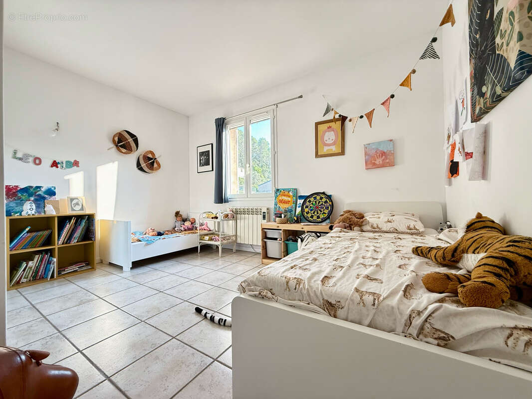 Maison à SOLLIES-TOUCAS