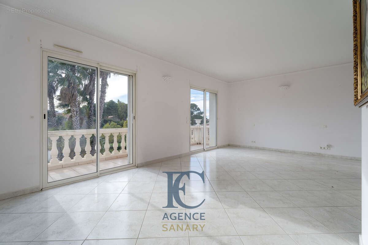 Maison à SANARY-SUR-MER