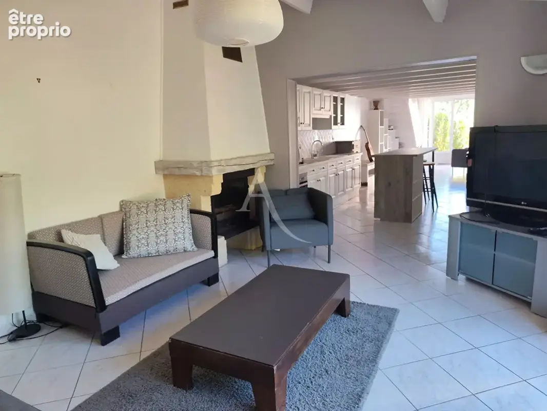 Maison familiale avec dépendance indépendante et grand terrain - photo 3