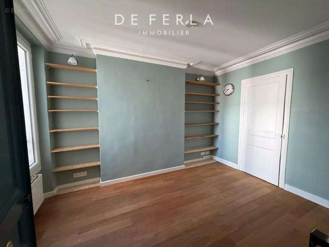 Appartement à PARIS-7E