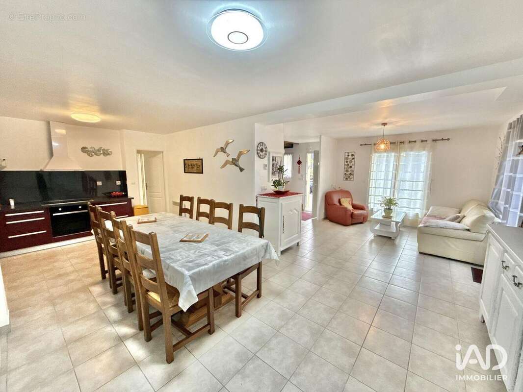 Photo 5 - Maison à MONTIVILLIERS