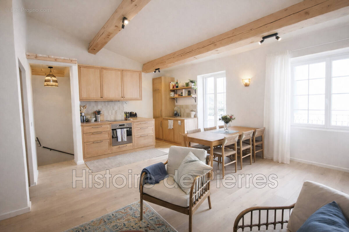 Maison à LA GARDE-FREINET