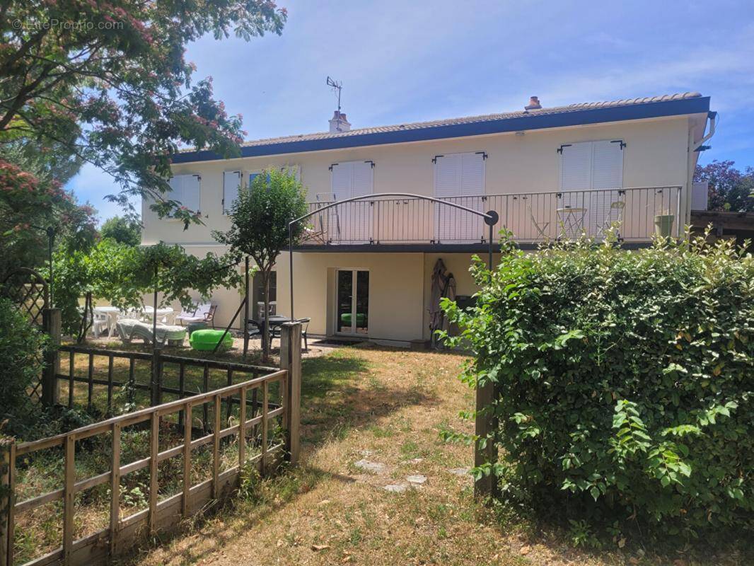 Maison à FONTENAY-LE-COMTE